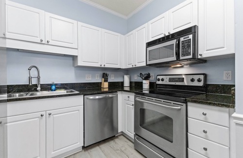 Vaught Condo | Free Golf Cart | Sleeps 8 | Beach Access | Pool