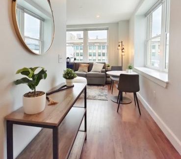 Downtown Jacksonville Apartment | Fun Cozy Apts - 1 25 Mile Walk to TIAA Bnk Fld