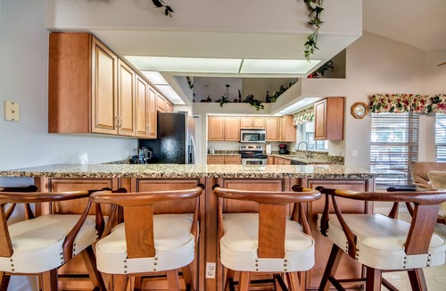 Burnt Store Villa | Fun for the Whole Family! Pool Table, Heated Pool, Fishing Dock -Villa Serendipity-Roelens Vacations