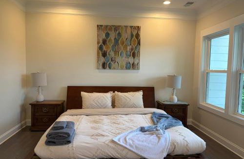 East Cobb House | Game Room Luxury Home @ Battery Chef Kitchen Deck