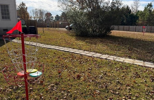 Clayton House | Gamers & Disc Golfers Dream! Spacious 4BR Home