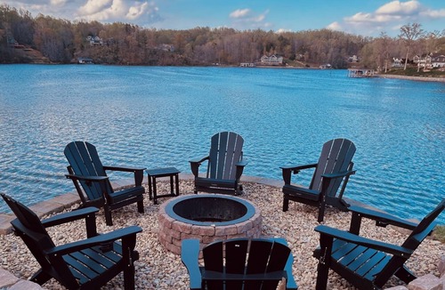 Goodview Cottage | Gated Lakefront Getaway, Hot Tub, Private Dock & Stunning Smith Mountain View’s