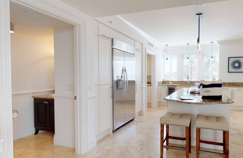 Marathon House | Gated w/Bayside Marina- Marlin Bay Resort & Marina