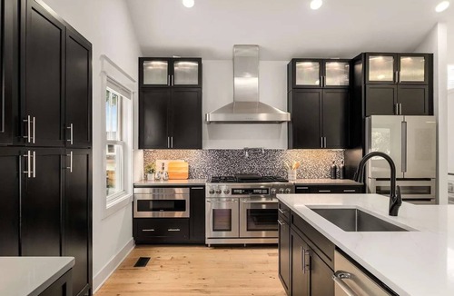 Germantown House | Germantown Gem! Skyline Views | 6 mins to Broadway