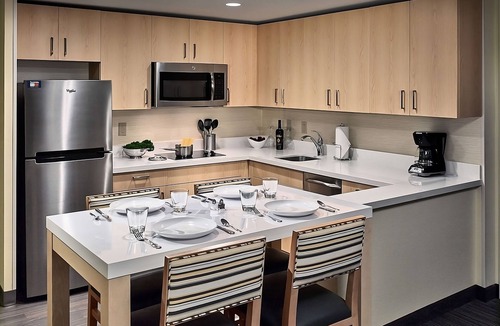 Gwinnett Place Hotel | Get Ready for Adventure! 4 Spacious units awaits. Near Sweet Water Park