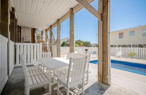 Oak Island House | Glide Path by Oak Island Accommodations