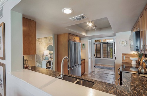 Midtown Condo | Glimmer Glass oceanfront condo by Rent Key West Hideaways