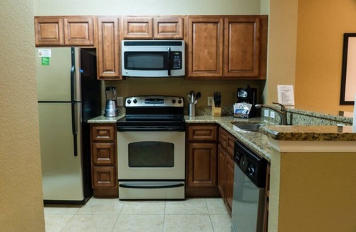 Florida Center Condo | Glistening Orlando's Sunshine Resort, 2 Bedroom Suite