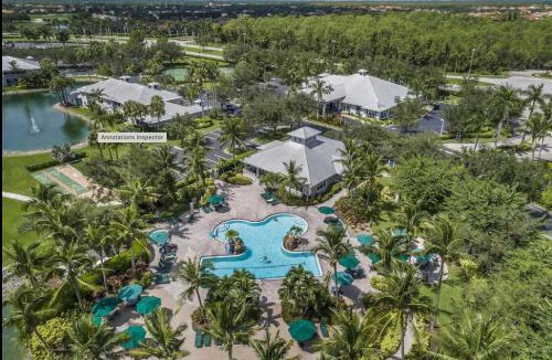 Naples Villa | Golf Condo- Resort Pool- LakeView- 10mi to beaches
