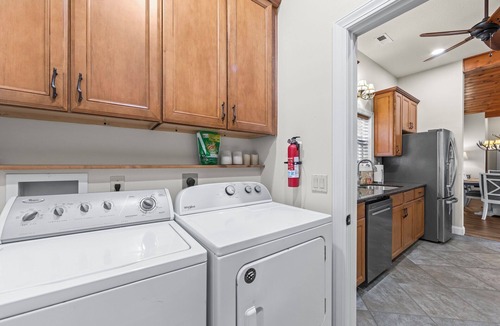 Whittier Condo | Golf Course Views & Mountain Breezes - Your Perfect Condo Getaway
