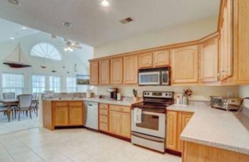 Calabash House | Golfer's Delight! Spacious 5-bedroom house on golf course in charming Calabash.
