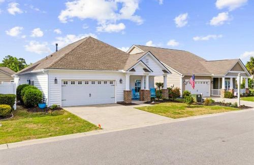 Red Hill House | Golfers Paradise Near Legends Golf and Resort