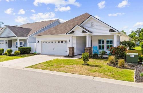 Red Hill House | Golfers Paradise Near Legends Golf and Resort