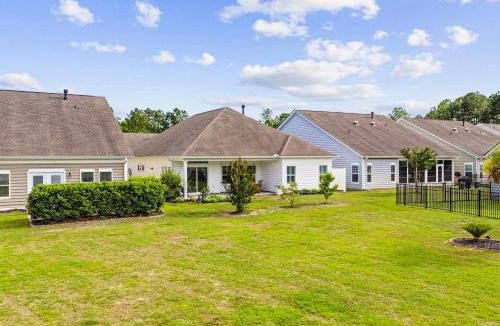 Red Hill House | Golfers Paradise Near Legends Golf and Resort