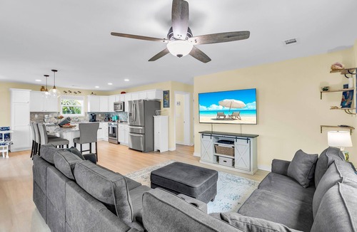 Ramrod Key House | Good Times & Tan Lines - 3 Bedroom Beautiful Pool Home with boating access
