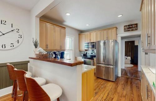 Shelby Hills House | Good Vibes Only