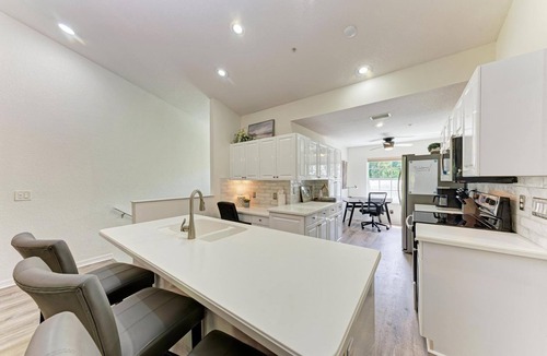 Tara Golf and Country Club Condo | GORGEOUS 2-2 Home - exquisite finishes and perfect locale Sarasota/Bradenton