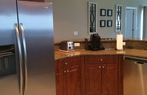 Gateway Condo | Gorgeous 3 bd condo in gated community-Walk to jetBlue park!