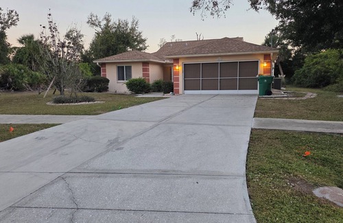 Rotonda Heights House | Gorgeous 3-bedroom house with Hot Tub in Rotonda West