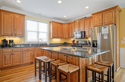 Ocean Isle Beach House | Gorgeous 6BR Beach House, Ocean Views, Pool, 20 Steps to Beach, 3 King Beds