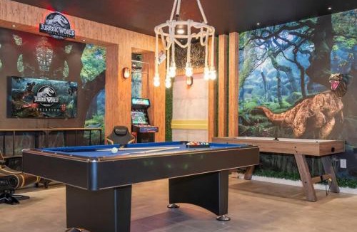 Four Corners House | Gorgeous 9Bd with Pool and GameRoom at Champions Gate 9088
