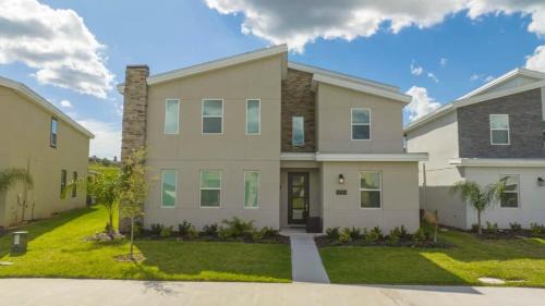 Four Corners House | Gorgeous 9Bd with Pool and GameRoom at Champions Gate 9088