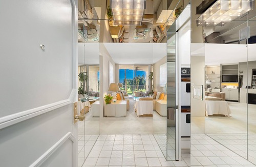 St. Elmo Improvement League Condo | Gorgeous all-original mid-century private golf course