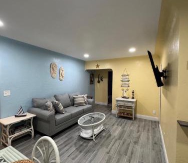 Gulfport Apartment | Gorgeous Beach Condo