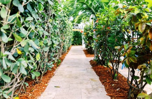 Lauderdale Harbours Apartment | Gorgeous & Comfy 1 BD APT Pool-Parking-Kitchen