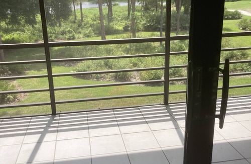 Palm City Condo | Gorgeous lakefront property in Palm City