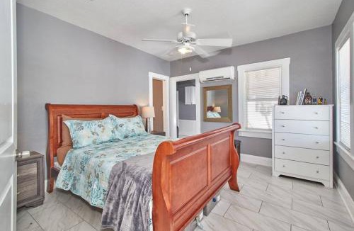 Oakford Park House | Gorgeous Loft Apartment Centrally Located Tampa