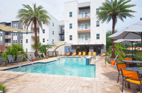 Gainesville Apartment | Grand Two Bedroom Two Bathroom Apartment with Balcony