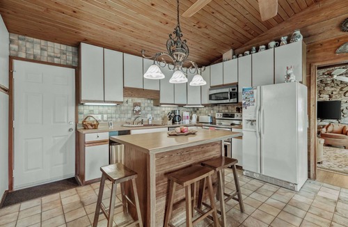 Cullowhee House | GrandView @ Smoky Ridge: Stunning Mtn Views, Large Deck & Windows | Pet Friendly