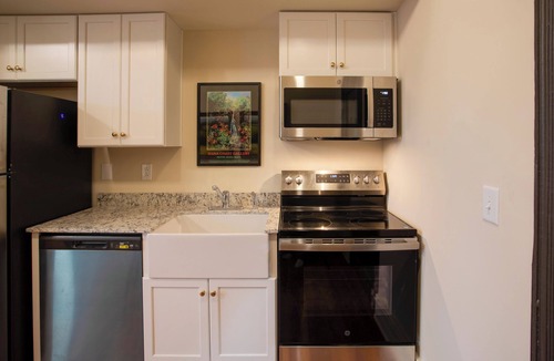 Florence Condo | Great for Med Professionals! Dtwn Florence Condo