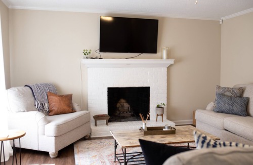 Athens House | Great Home in Athens! 5 miles from Sanford Stadium!