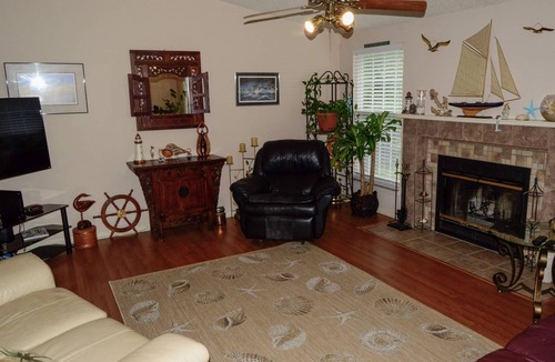 Mount Pleasant House | Great Location, 3 miles to Beach, Private Heated Pool. 10 min. to Downtown Chas