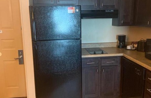 Florida Central Atlantic Coast Apartment | Great Location - One spacious suite located in a condotel few minutes away rom Disney World