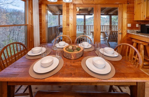 Sevierville Cabin | Great Mountain Views! 5miles to Pigeon Forge - Pool, Fishing, Putt Putt, Golf