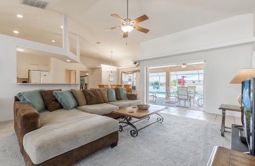 Pelican House | Great Water views! Southern Exposure Pool, Pet-Friendly- Villa On The Lake -Roelens Vacations