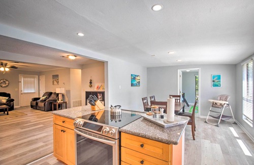 Gulf Breeze House | Gulf Breeze Home: 12 Mi to Pensacola Beach!