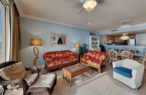 Navarre Beach Condo | Gulf-Front Navarre Beach Condo | Free Seasonal Beach Service & More!