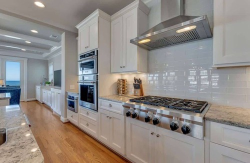 Carolina Beach House | Hakuna Matata-Oceanfront-Huge Living Area-Pool-Elevator