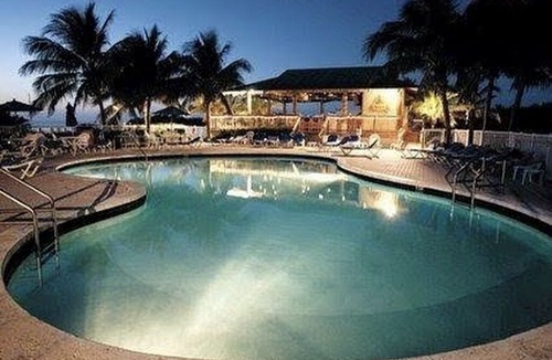 Marathon Resort | Hammocks at Marathon