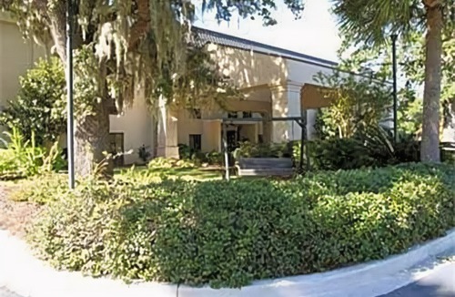 Polk Village Hotel | Hampton Inn Beaufort
