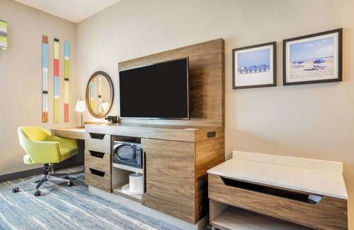 Fort Myers River District Hotel | Hampton Inn Fort Myers Downtown