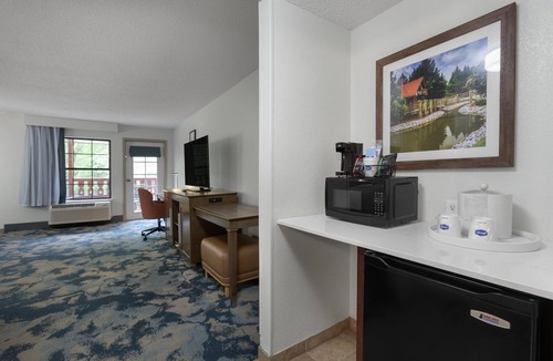 Helen Hotel | Hampton Inn Helen