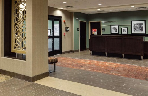 Morristown Hotel | Hampton Inn Morristown, I-81, TN