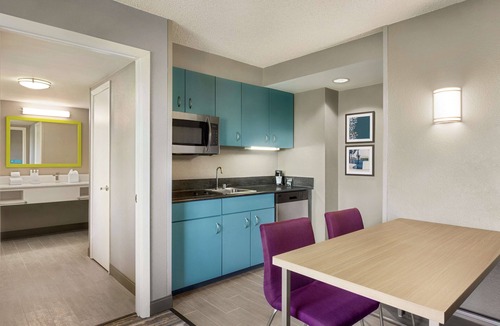 Hollywood Hotel | Hampton Inn & Suites Ft. Lauderdale Arpt/South Cruise Port