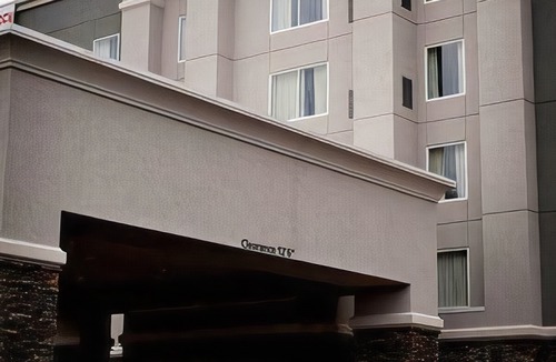 Greensboro Hotel | Hampton Inn & Suites Greensboro/Coliseum Area