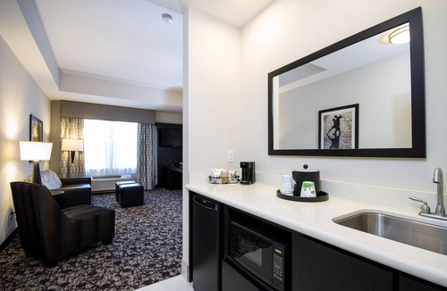 Roanoke Hotel | Hampton Inn & Suites Roanoke Airport